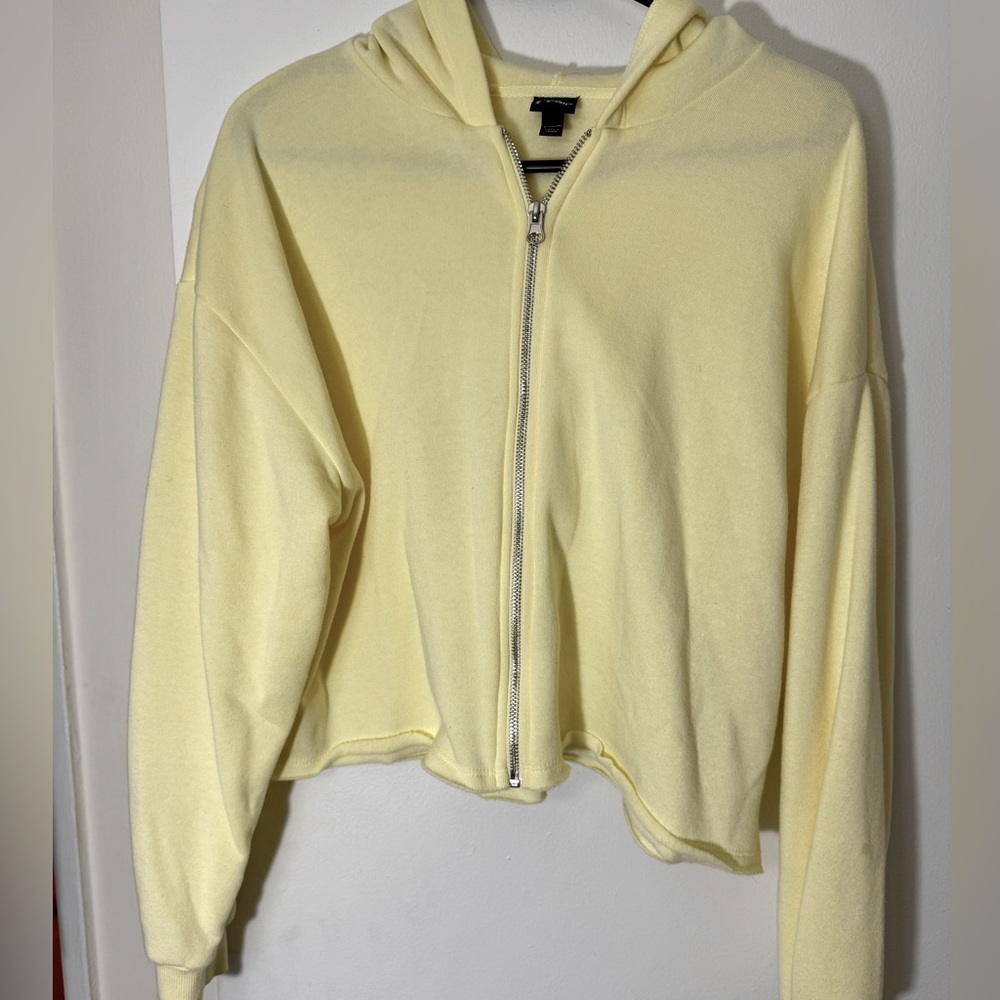 Cropped zip up